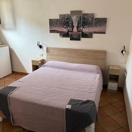 Residence Le Cale Фавиняна Екстериор снимка